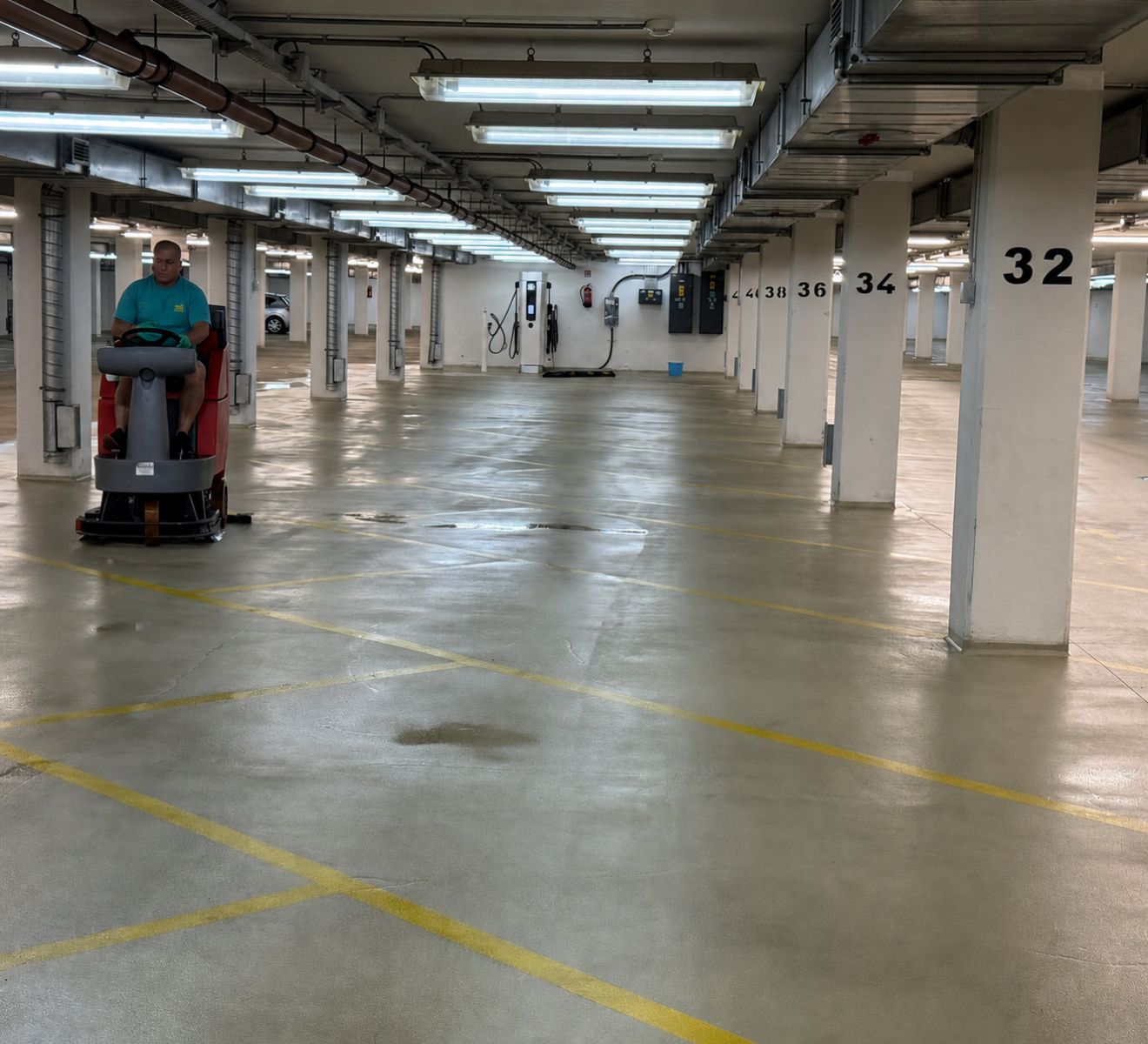 mélygarázs takarítás után mélygarázs takarítás után